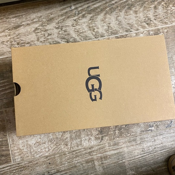 Ugg Slipper Sandals - Picture 2 of 7